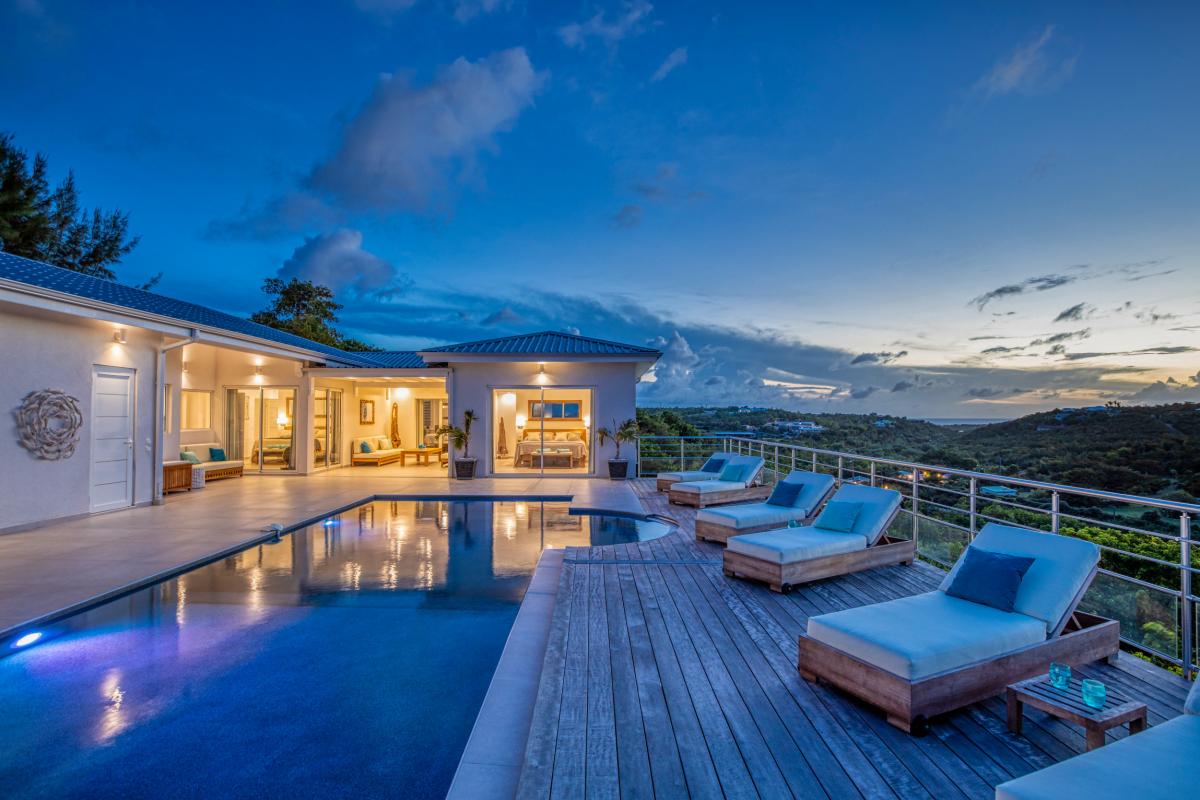 113_VillaAzurDream Location villa st Martin Terres Basse 7 chambres 14 personnes avec piscine et vue mer_38